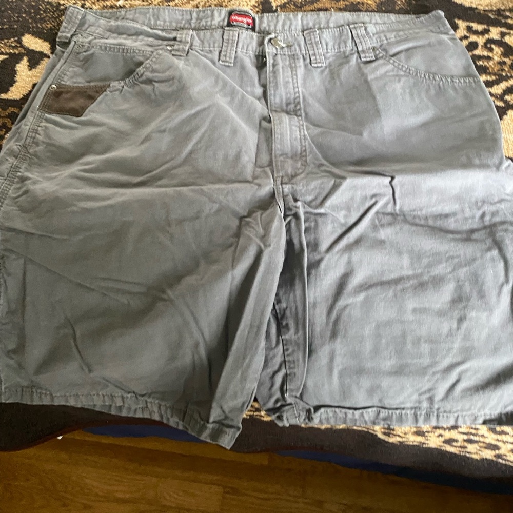 Men's Gray Shorts